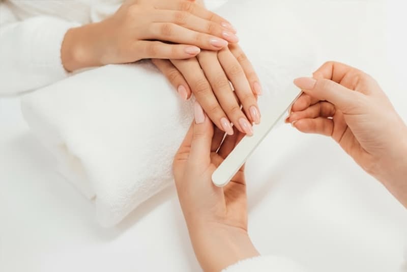 Manicura, pedicura y numerosos tratamientos